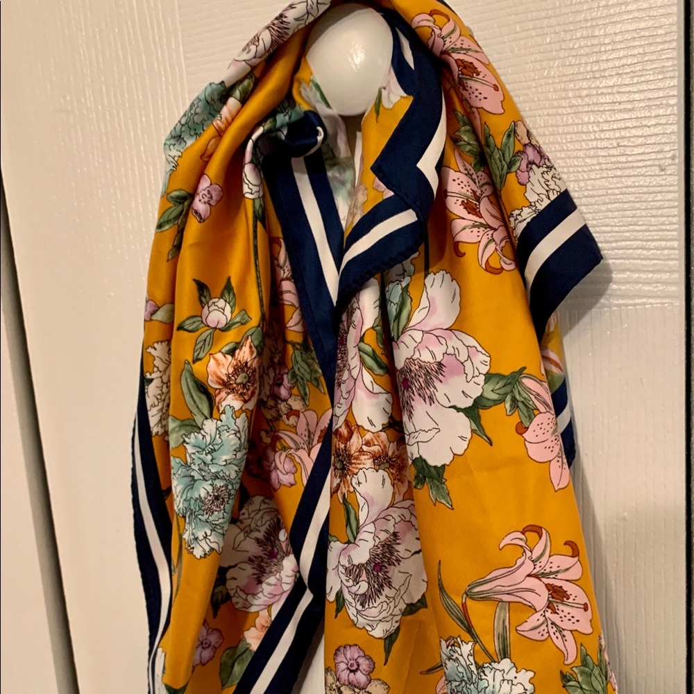 H&M scarf